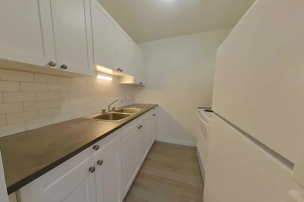 13221 Macdonald Drive Fort Mcmurray AB T9H4H4