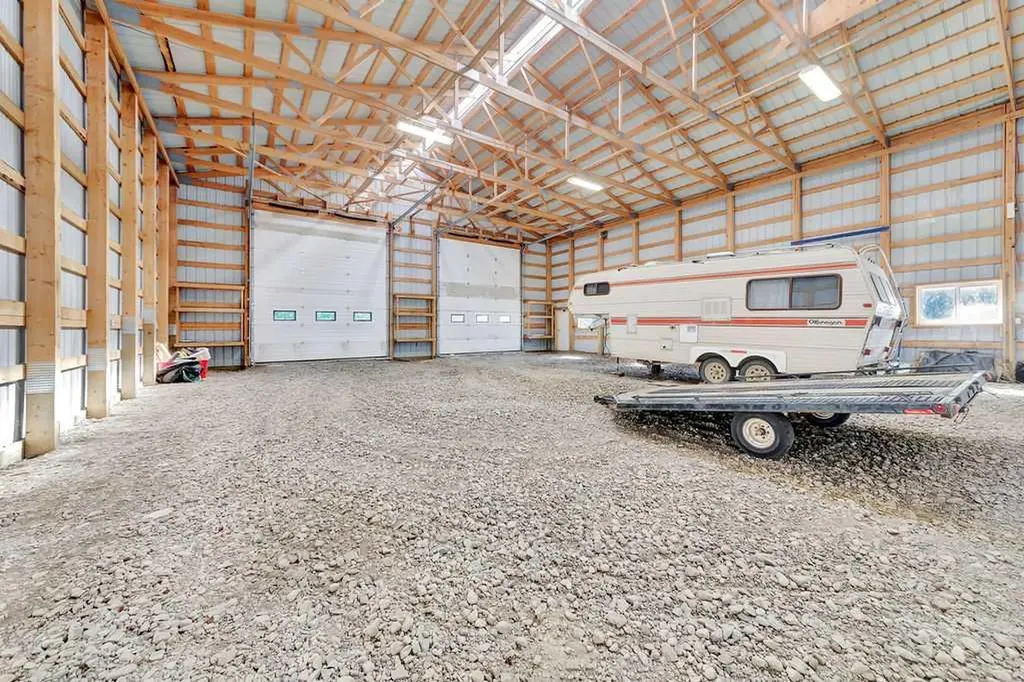 484046 Rr20 Rural Vermilion River County Of AB T9V3K5