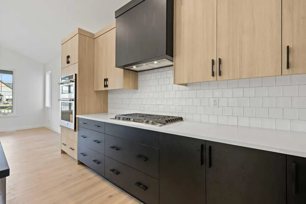 116 Mitchell Walk NW Calgary AB T3R 2G2