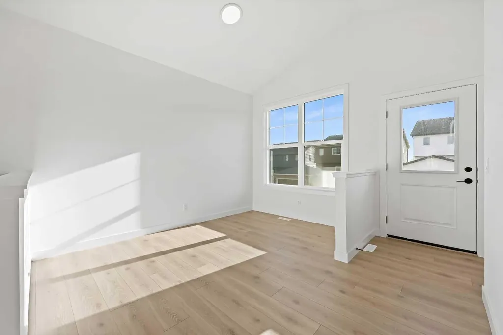 116 Mitchell Walk NW Calgary AB T3R 2G2