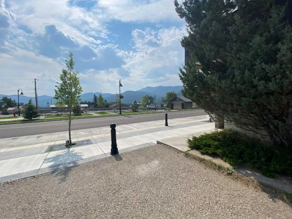 2138 213 Street Bellevue AB T0K 0C0