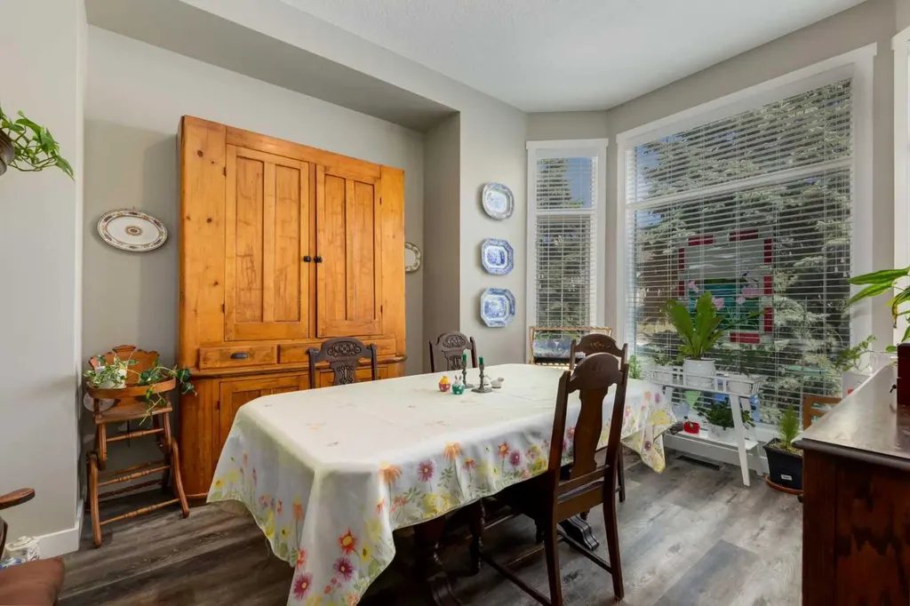26 Eagleview Way Cochrane AB T4C 1P6