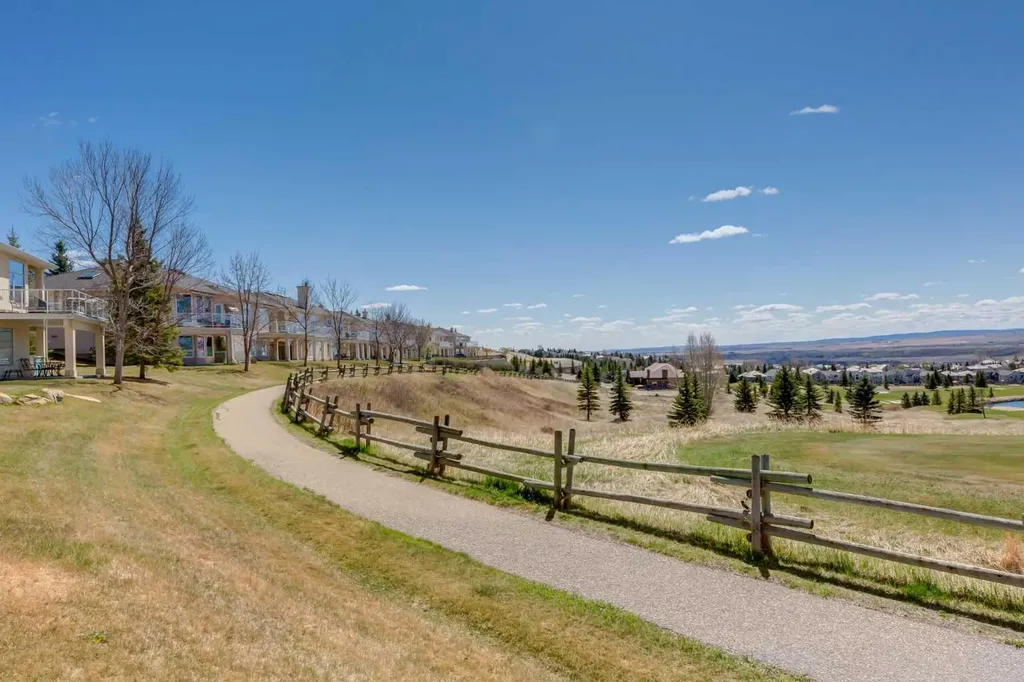 26 Eagleview Way Cochrane AB T4C 1P6