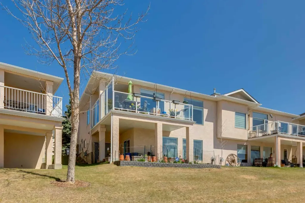 26 Eagleview Way Cochrane AB T4C 1P6
