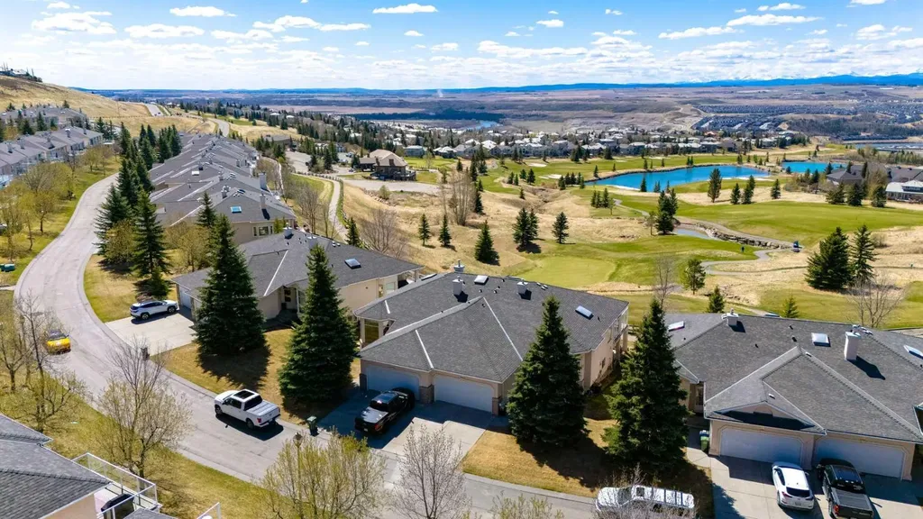 26 Eagleview Way Cochrane AB T4C 1P6