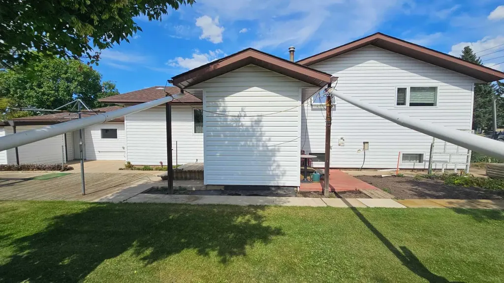 5006 55 Avenue Castor AB T0C0X0