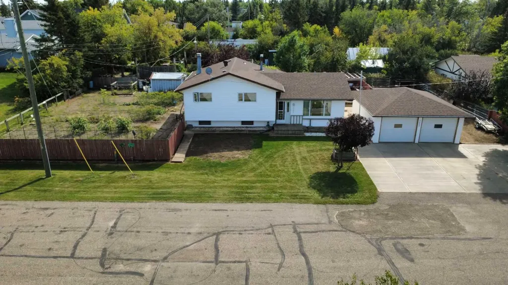5006 55 Avenue Castor AB T0C0X0