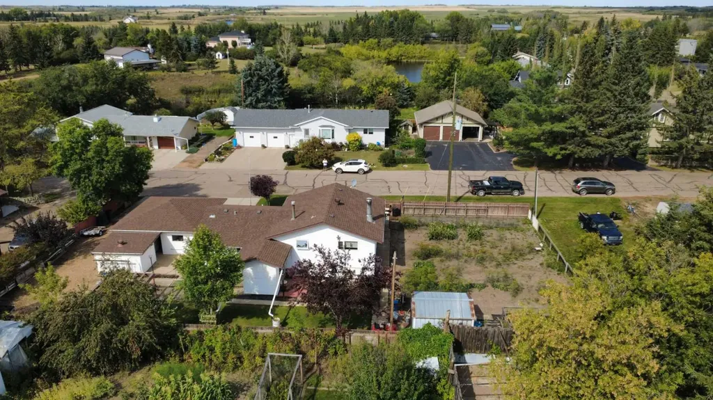 5006 55 Avenue Castor AB T0C0X0
