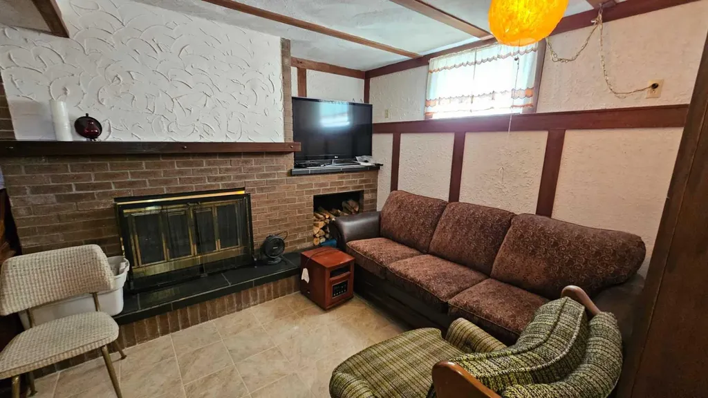5006 55 Avenue Castor AB T0C0X0