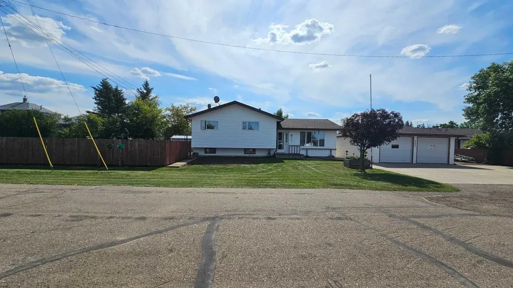 5006 55 Avenue Castor AB T0C0X0