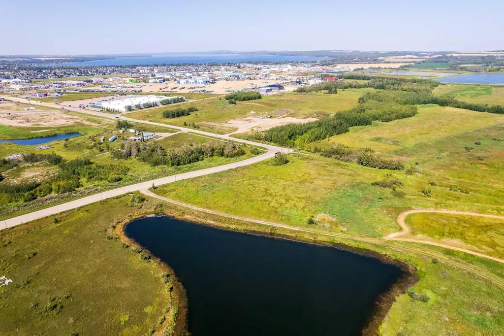 47 Ave Bayshore Drive Sylvan Lake AB T4S 0A7