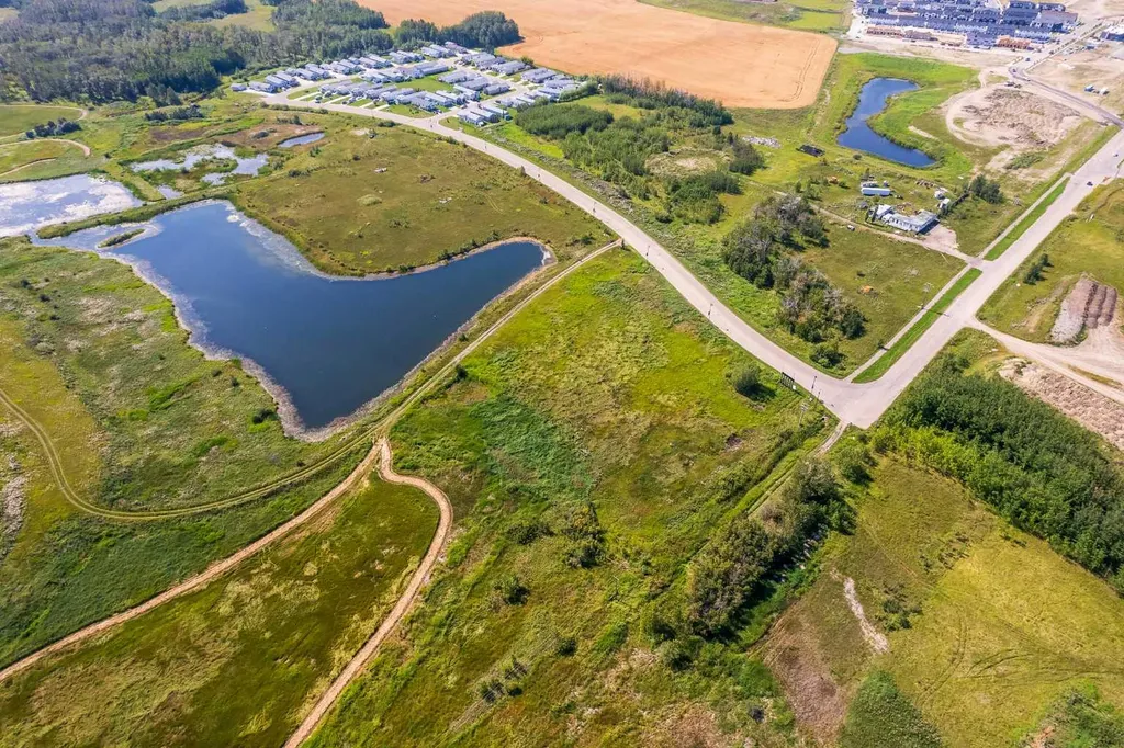 47 Avenue Bayshore Drive Sylvan Lake AB T4S 0A7