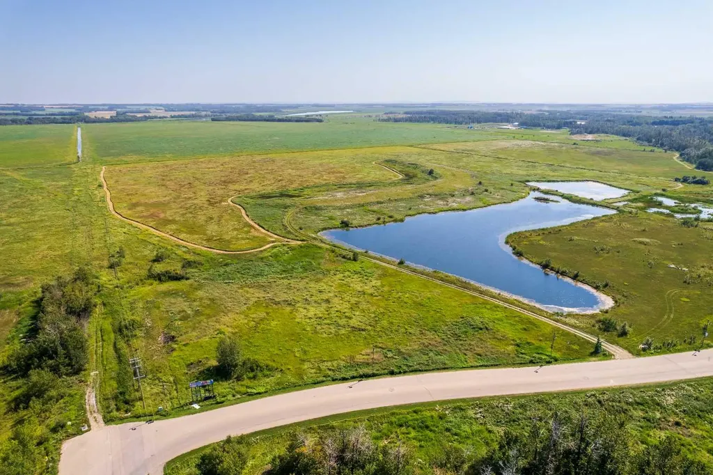 47 Ave Bayshore Drive Sylvan Lake AB T4S 0A7