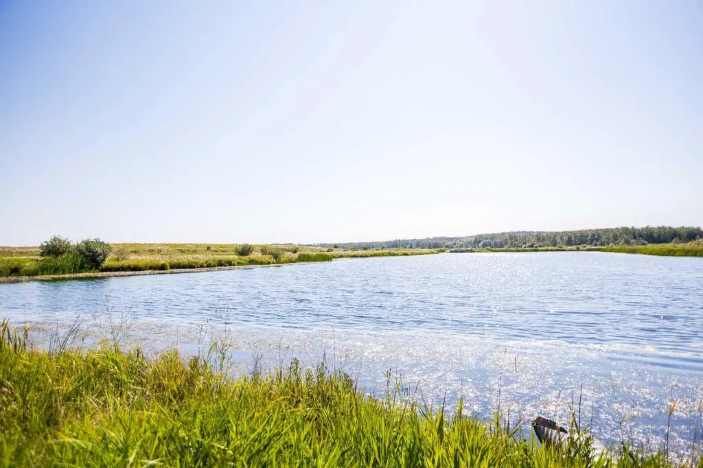 47 Avenue Bayshore Drive Sylvan Lake AB T4S 0A7