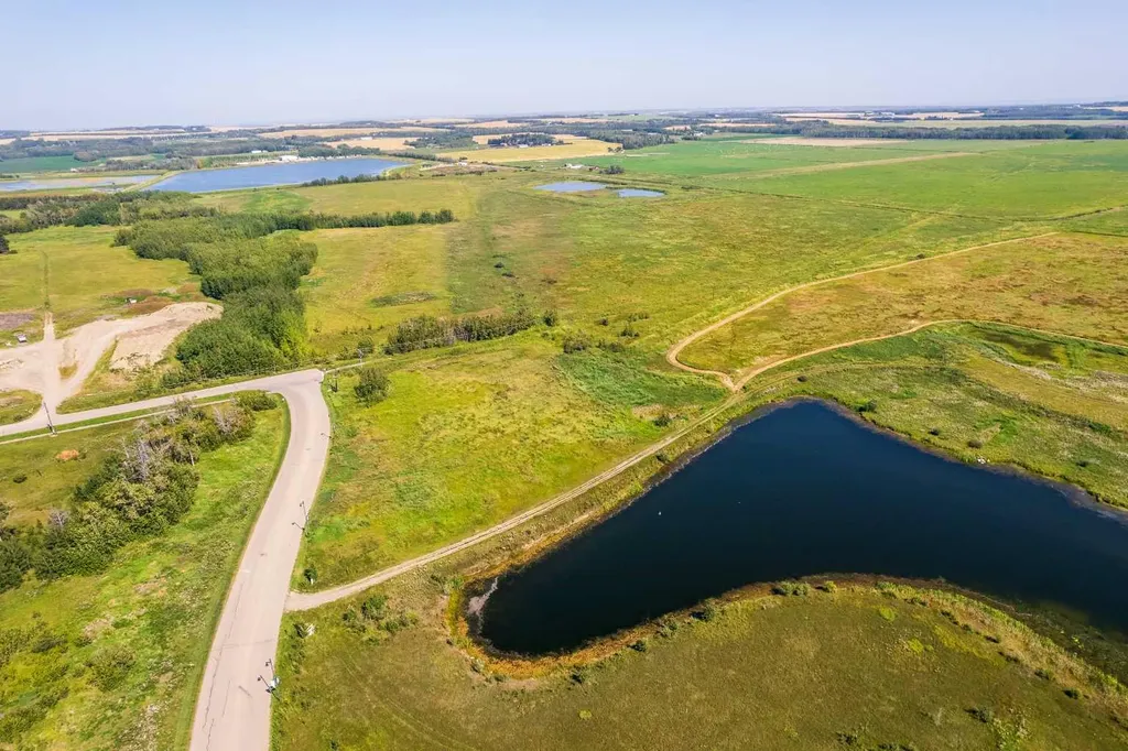 47 Avenue Bayshore Drive Sylvan Lake AB T4S 0A7