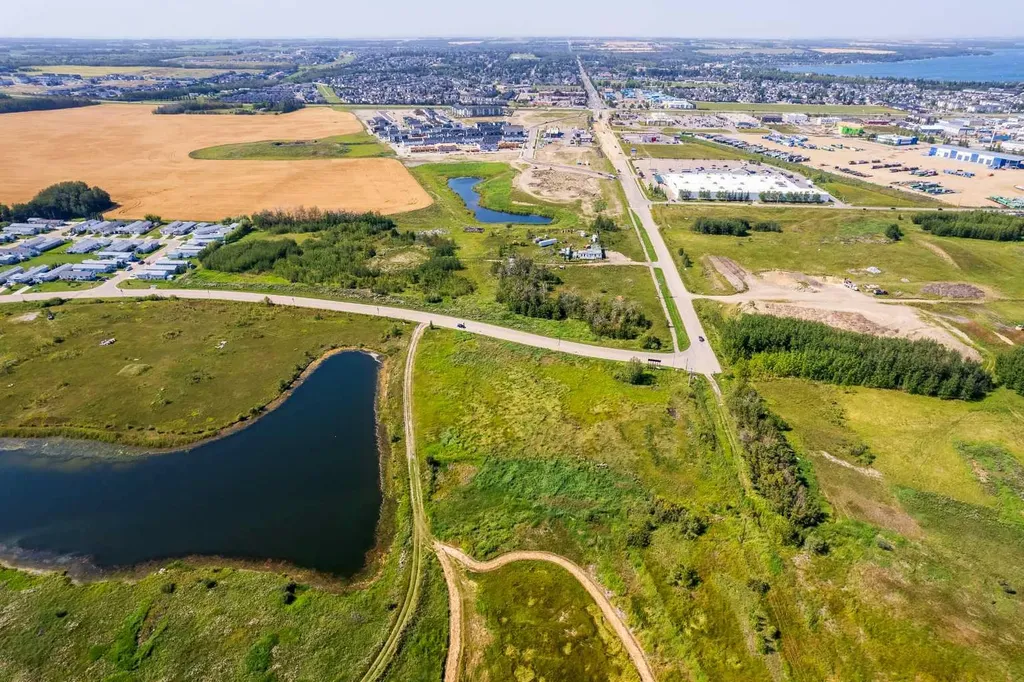 47 Ave Bayshore Drive Sylvan Lake AB T4S 0A7