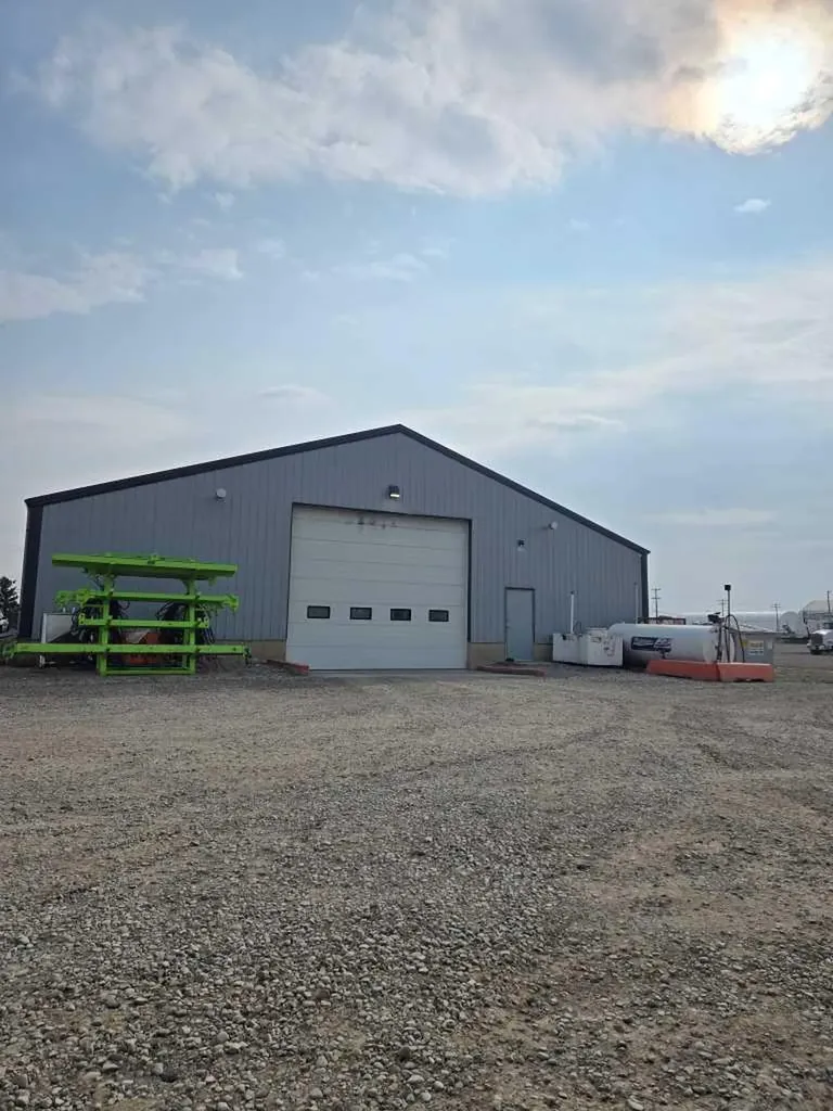 3719 2 Avenue N Lethbridge AB T1H5K7