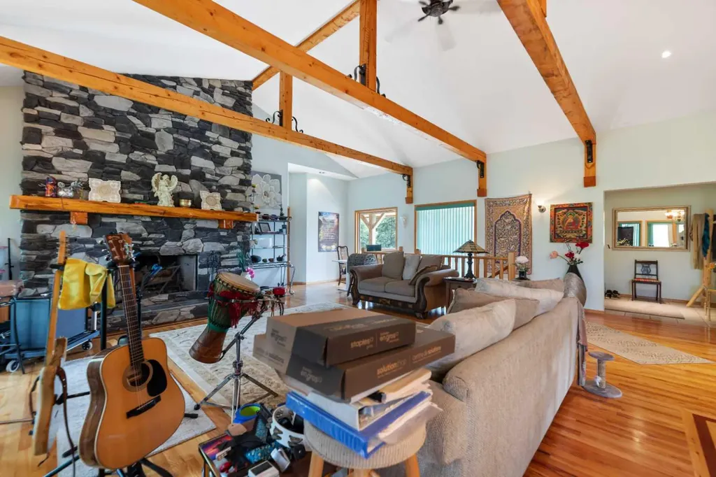 11 Black Bear Lane Rural Foothills County AB T0L 0K0