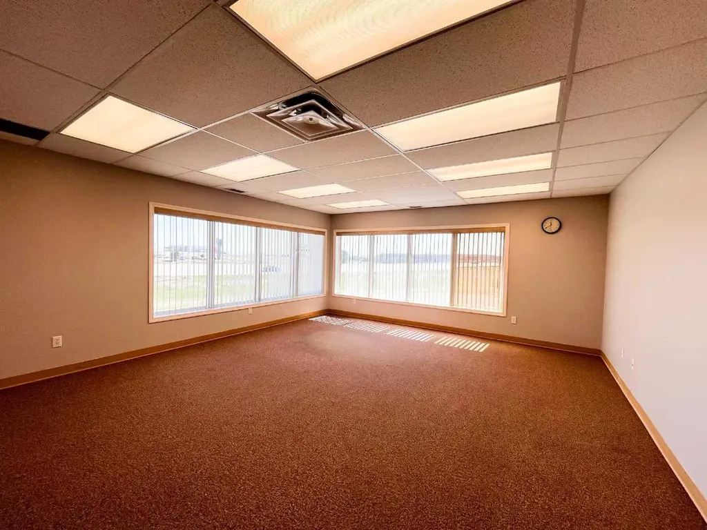 2450 South Highway Drive SE Redcliff AB T0J 2P0