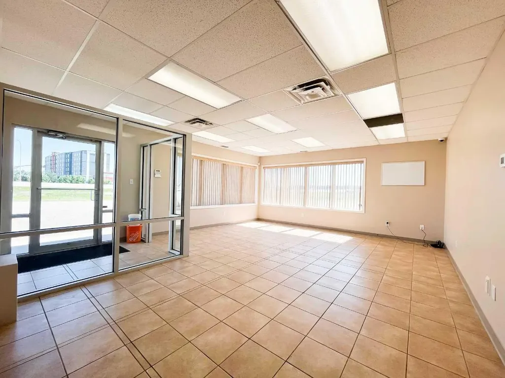 2450 South Highway Drive SE Redcliff AB T0J 2P0
