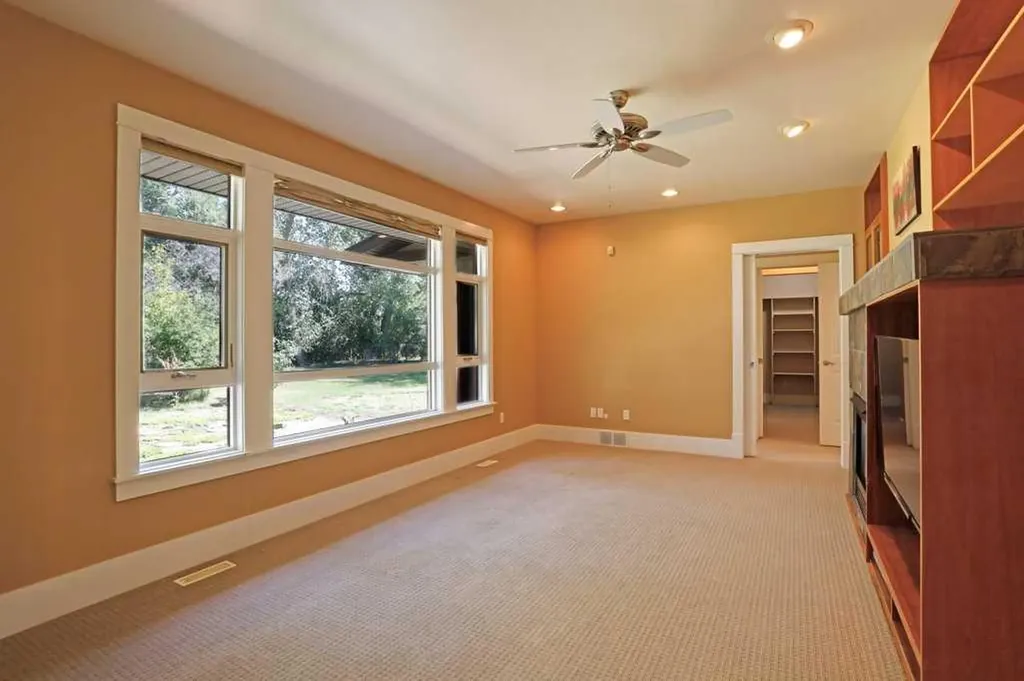1024 Cassils Road W Brooks AB T1R0E2