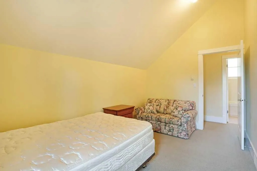 1024 Cassils Road W Brooks AB T1R0E2