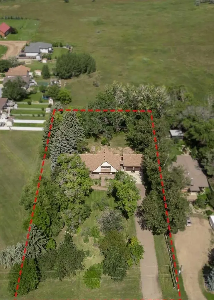 1024 Cassils Road W Brooks AB T1R0E2