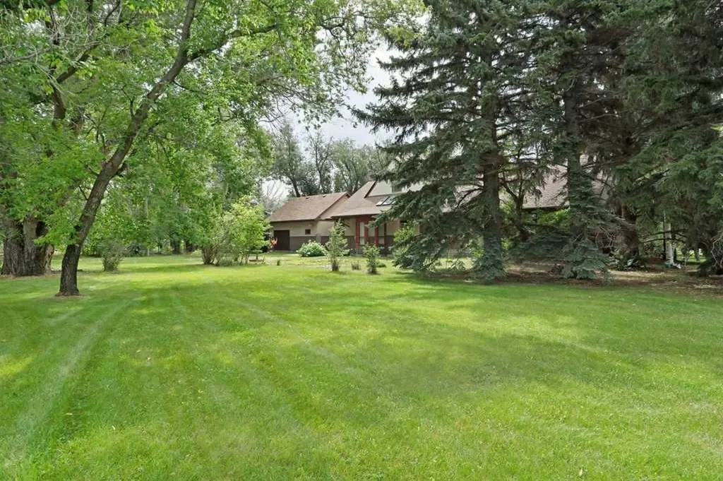 1024 Cassils Road W Brooks AB T1R0E2