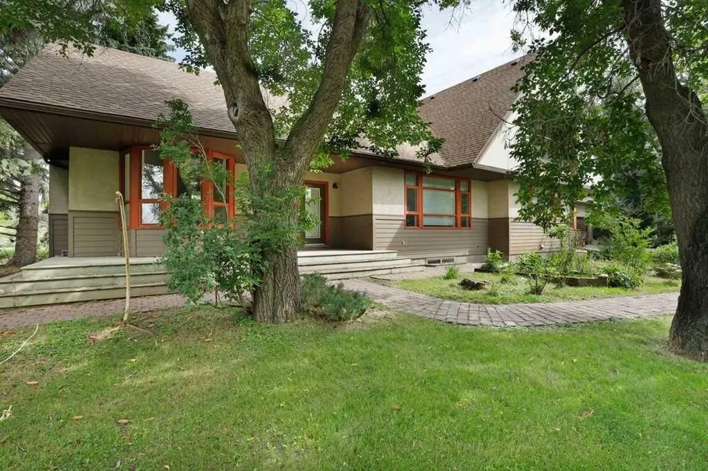 1024 Cassils Road W Brooks AB T1R0E2