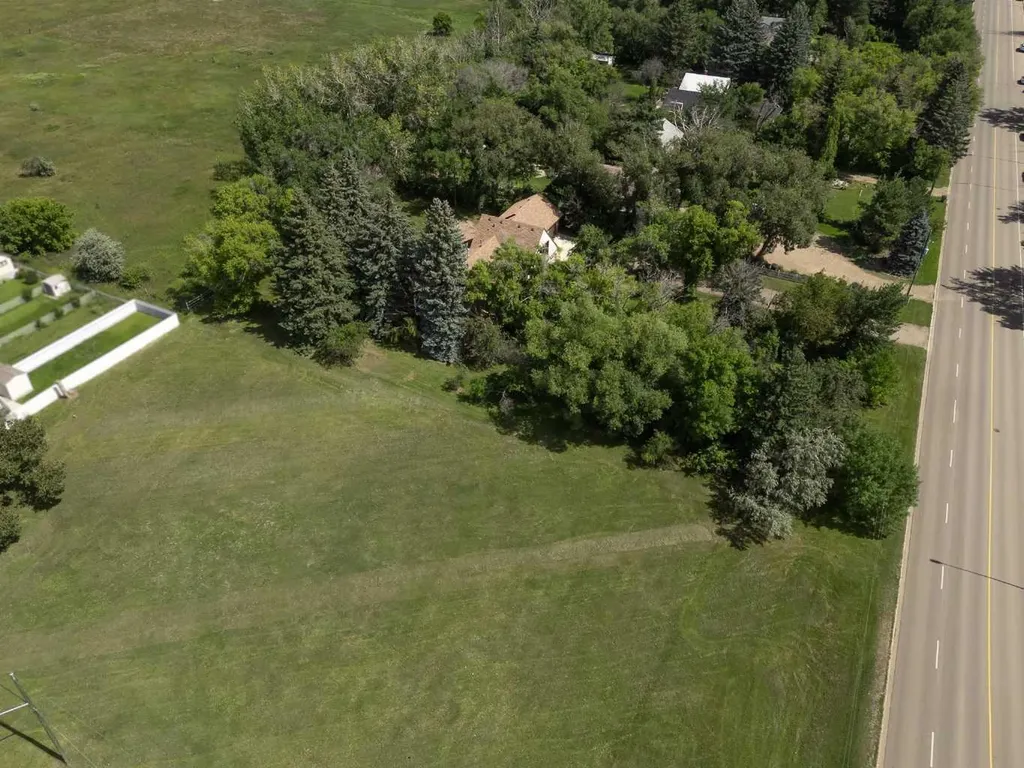 1024 Cassils Road W Brooks AB T1R0E2