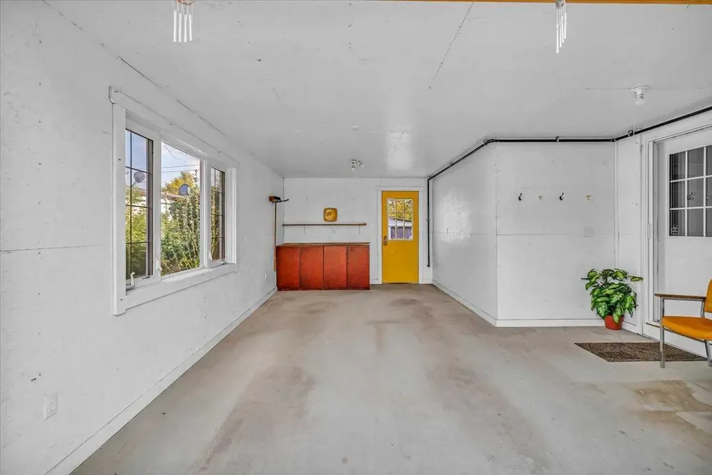 113 2nd Avenue E Delia AB T0J 0W0