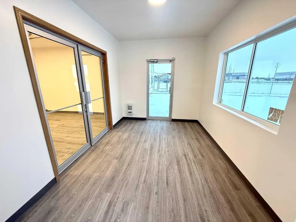 8 Van Der Horn Way Rural Red Deer County AB T4S 2M4