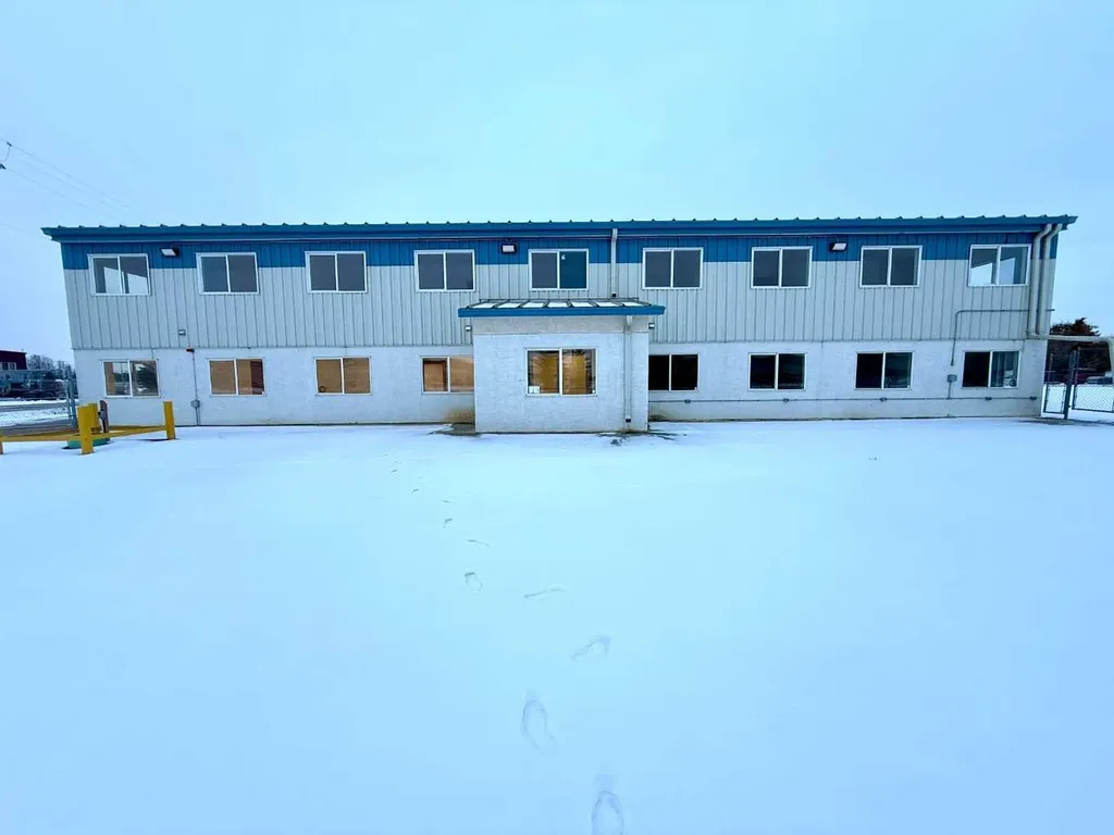 8 Van Der Horn Way Rural Red Deer County AB T4S 2M4