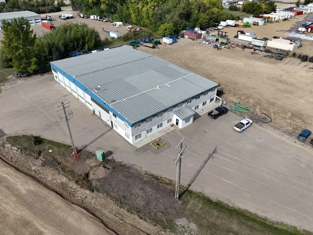 8 Van Der Horn Way Rural Red Deer County AB T4S 2M4