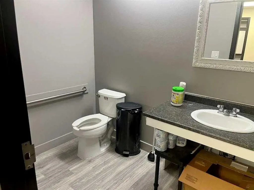 12221 44 Street SE Calgary AB T2Z 4H3