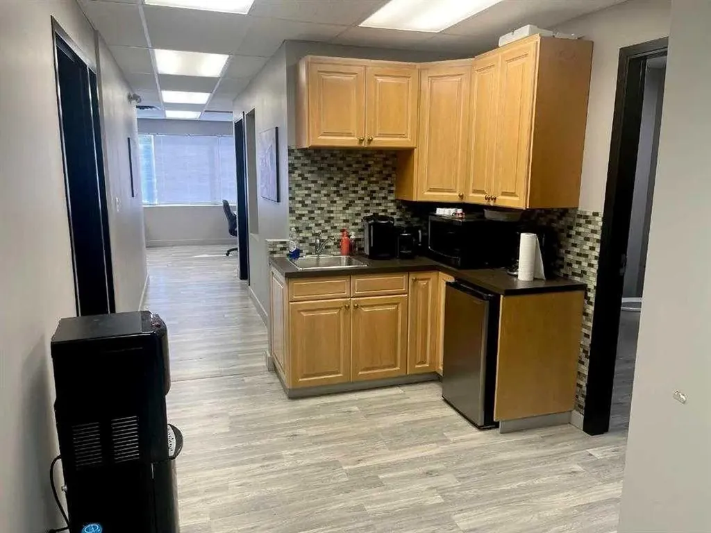 12221 44 Street SE Calgary AB T2Z 4H3