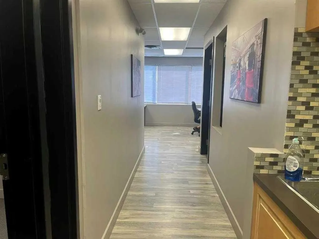 12221 44 Street SE Calgary AB T2Z 4H3