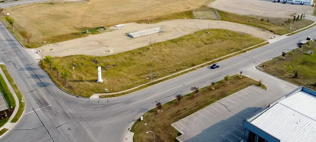 10301 118 Street Grande Prairie AB T8V3X9