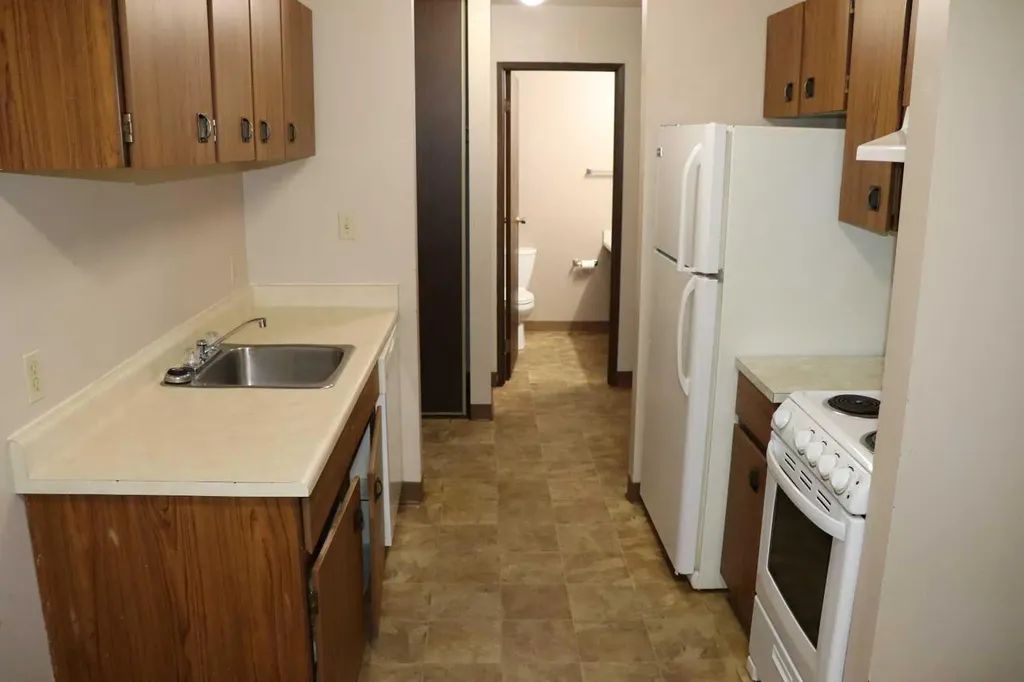 1221B West Haven Drive Edson AB T7E 1P9