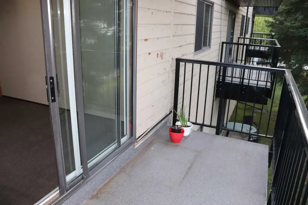 1221B West Haven Drive Edson AB T7E 1P9