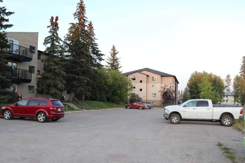 1221B West Haven Drive Edson AB T7E 1P9