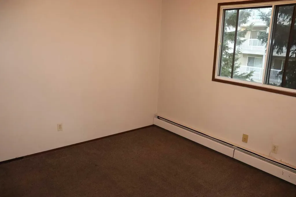 1221B West Haven Drive Edson AB T7E 1P9