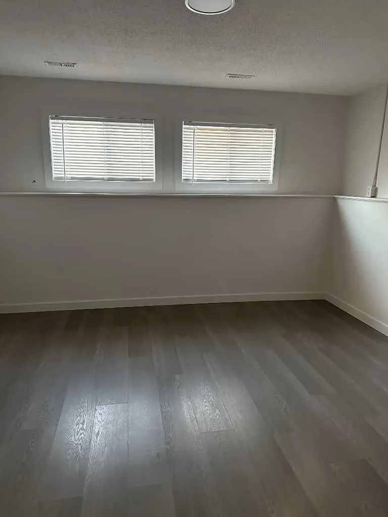 10132 102 Avenue Grande Prairie AB T8V 1A1