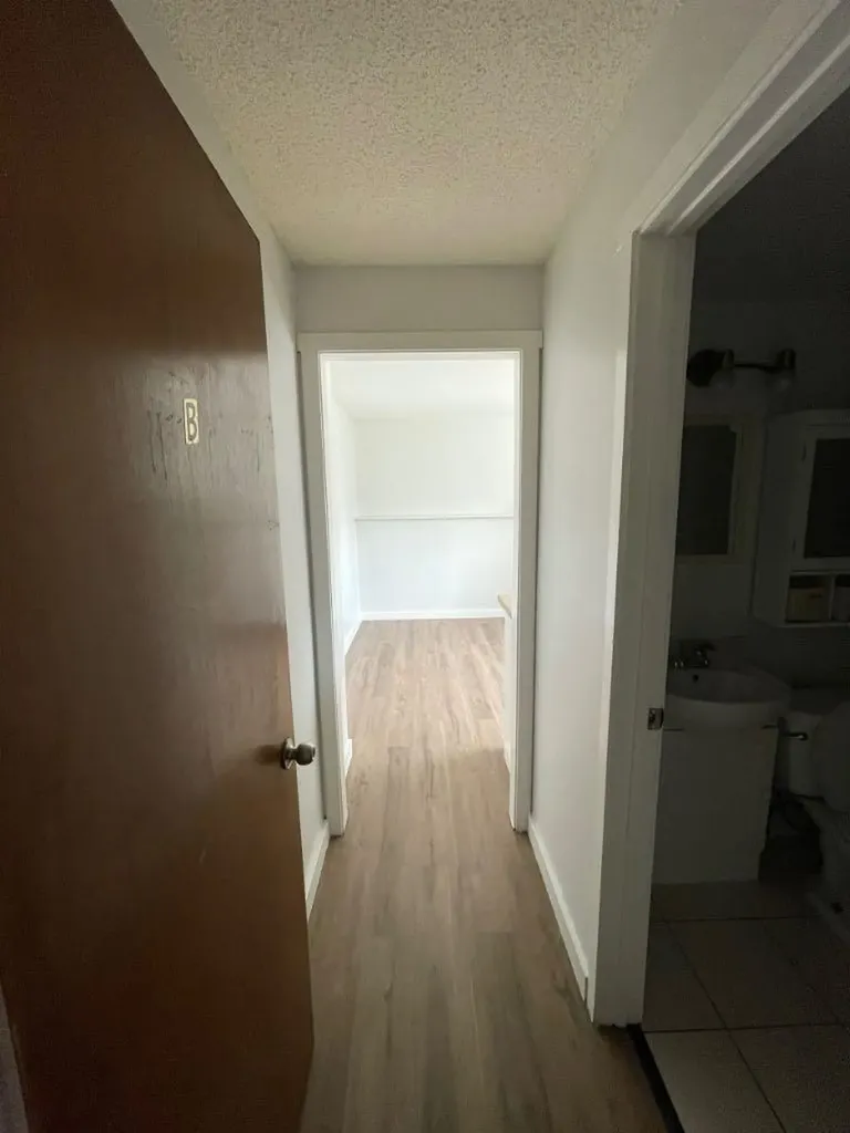 10132 102 Avenue Grande Prairie AB T8V 1A1