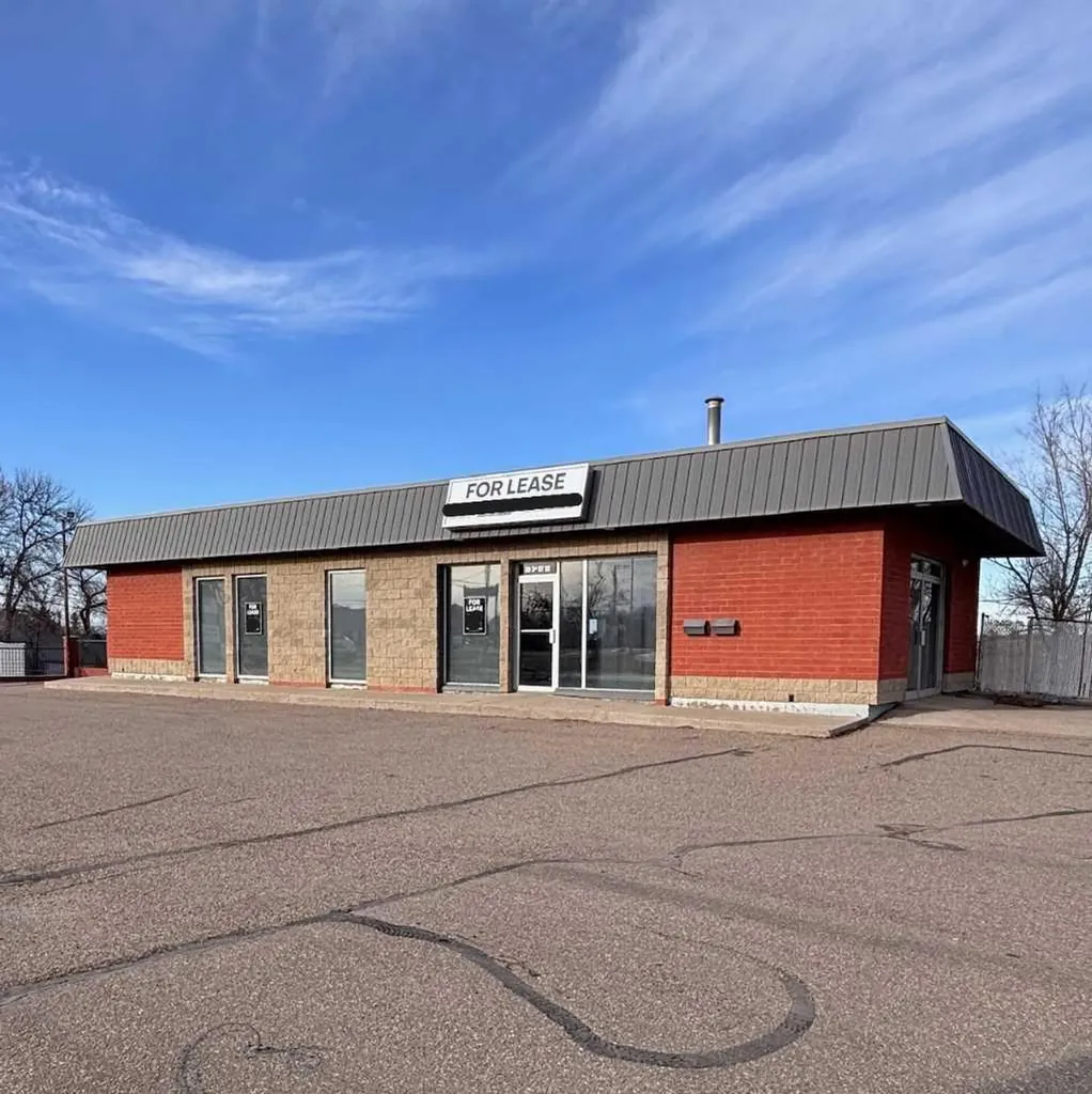 20 3 Street SE Medicine Hat AB T1A0G2