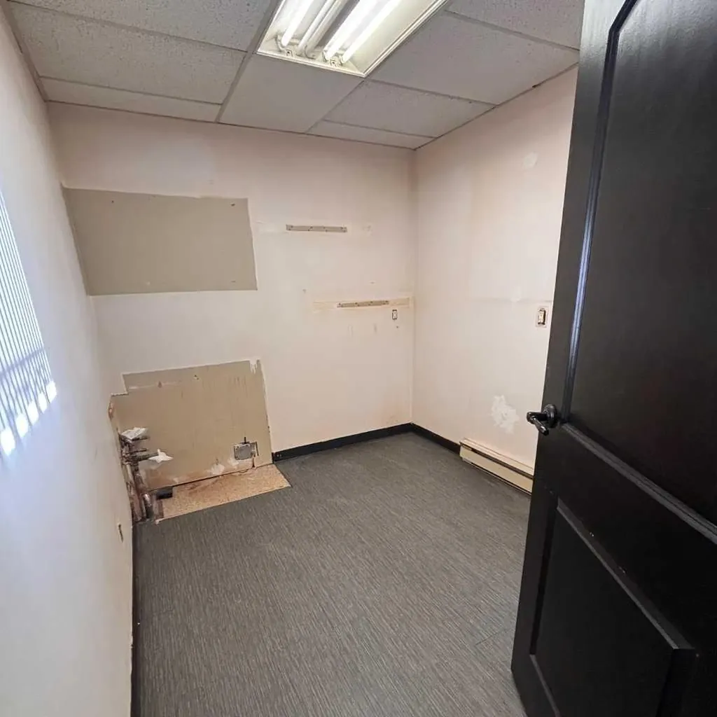 20 3 Street SE Medicine Hat AB T1A0G2