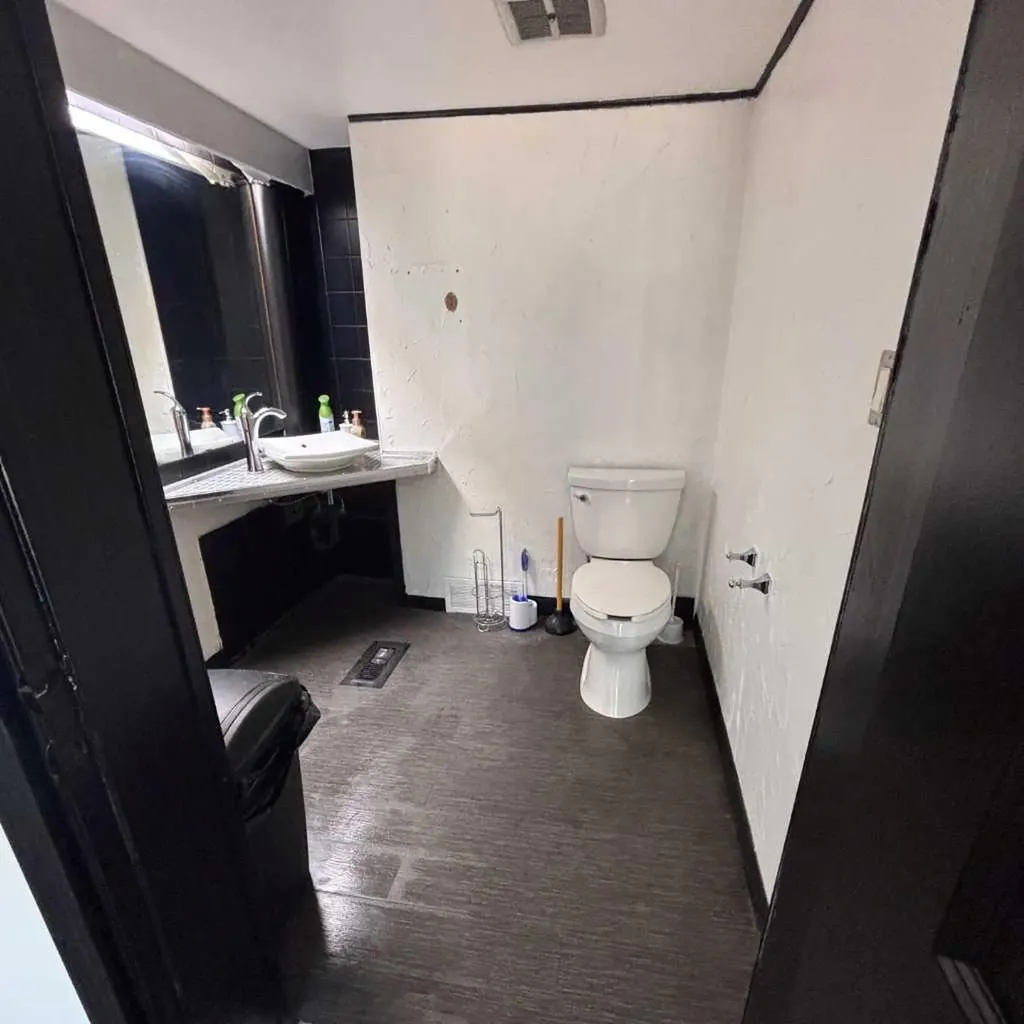 20 3 Street SE Medicine Hat AB T1A0G2