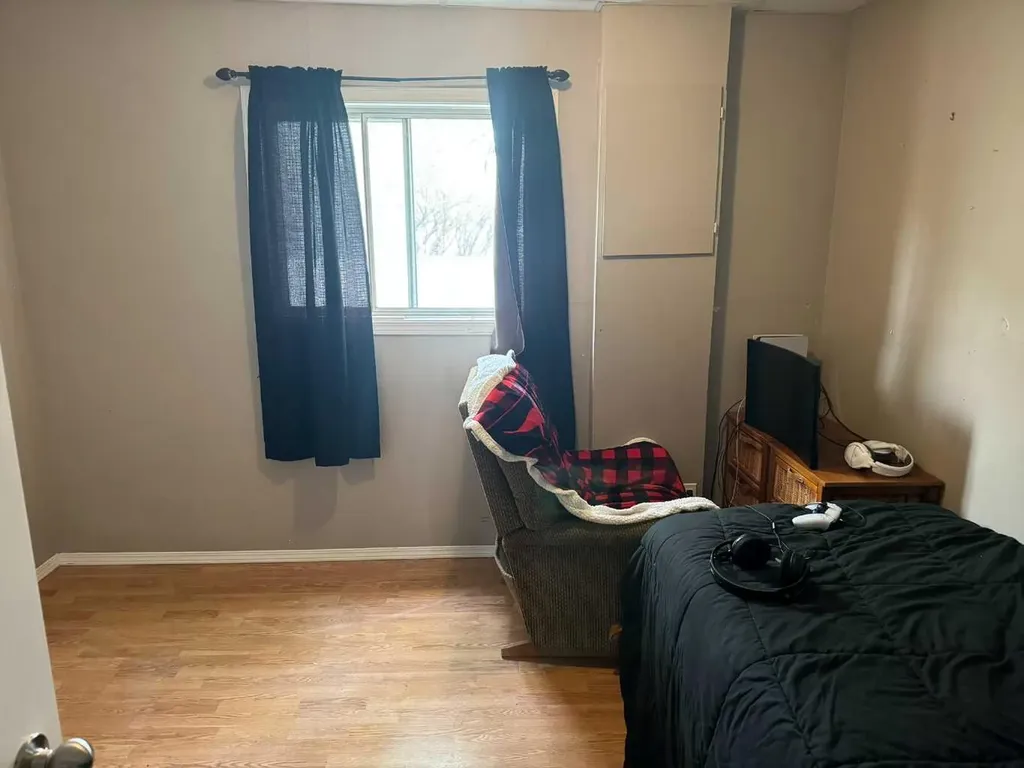 10421 89 Street Peace River AB T8S 1N9