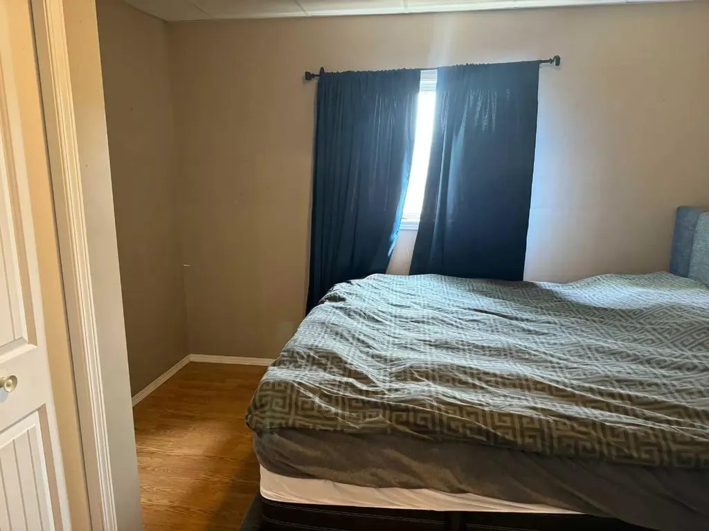 10421 89 Street Peace River AB T8S 1N9