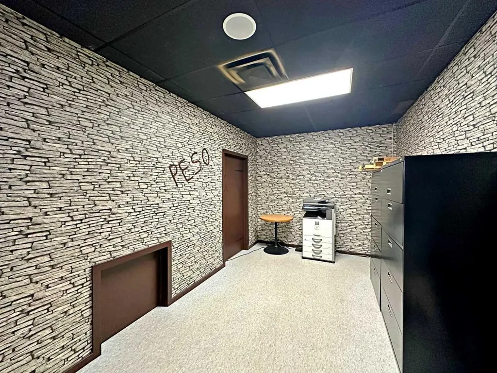 9906A Franklin Avenue Fort Mcmurray AB T9H 2K5
